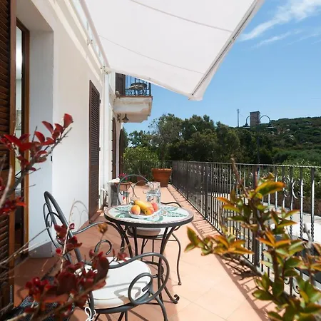 Casa Gallasso Bed & Breakfast 3*